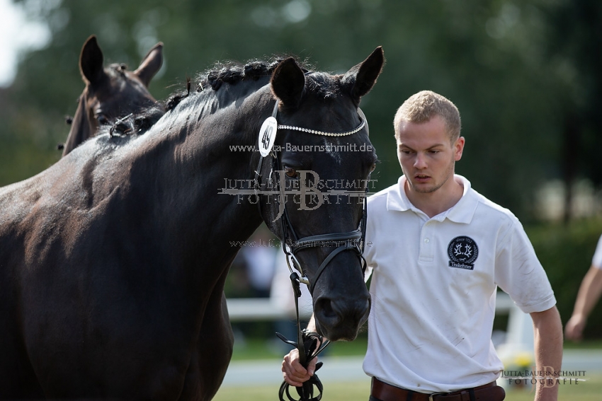 Preview 18-LSSW-07-DekadevomKlosterhof_JB_96180.jpg