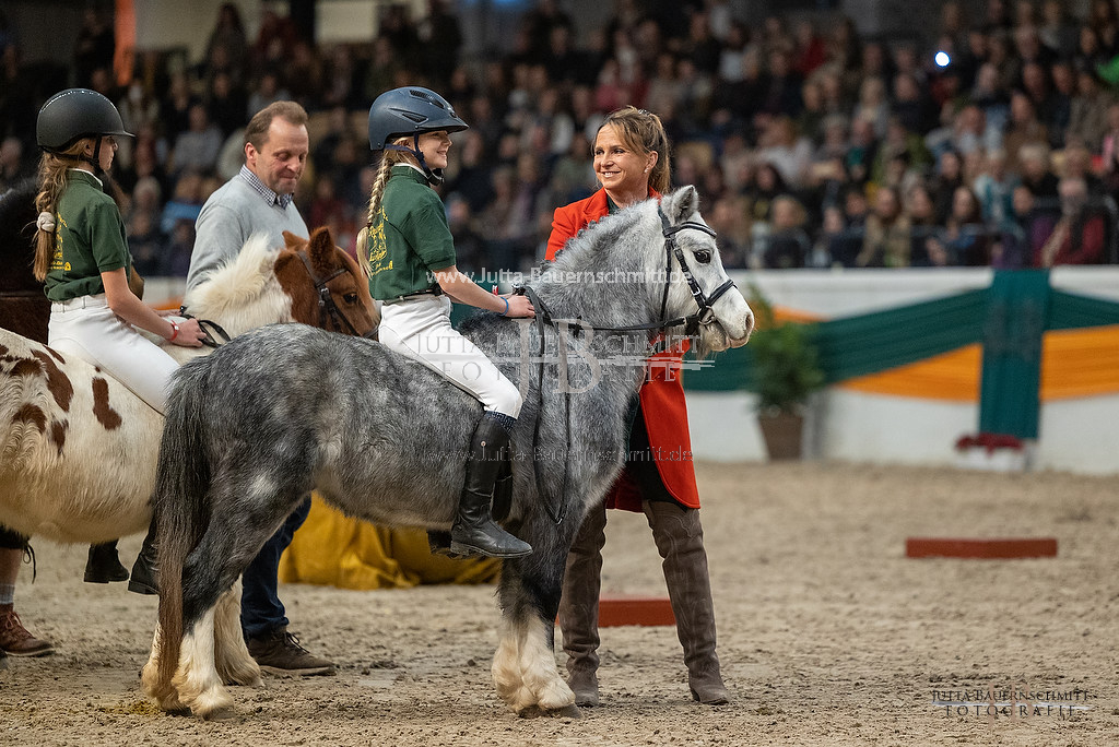 Preview 22-THM-Gala-02-Ponys_JB_06197.jpg